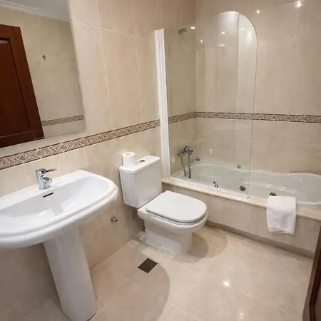 Lucerna Hotell *